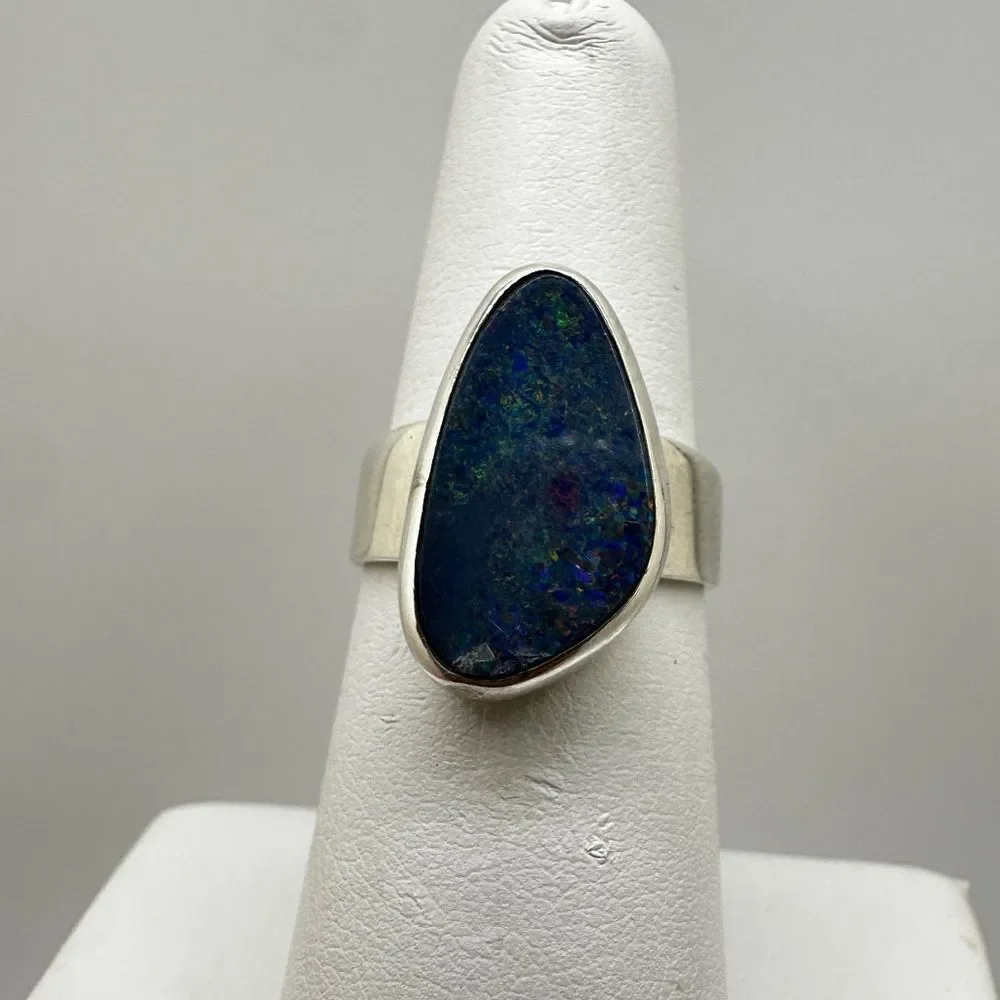 NWT 10x16mm Australian Opal in Bali silver ring!